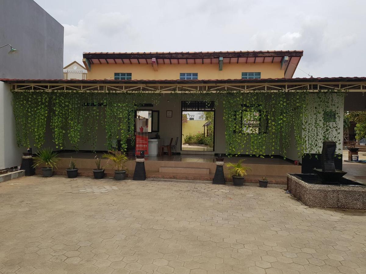 Villetta House Syariah Kudus Esterno foto